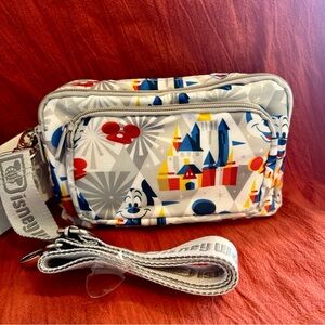 Walt Disney World Convertible Fanny Pack & Crossbody Bag Triple Zip NWT